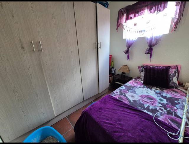 2 BEDROOM TOWNHOUSE FOR SALE IN FLORENTIA